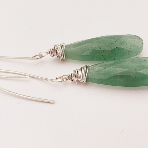 green Aventurine with sterling silver hand crafted dangle earrings. - Picture 2 of 3